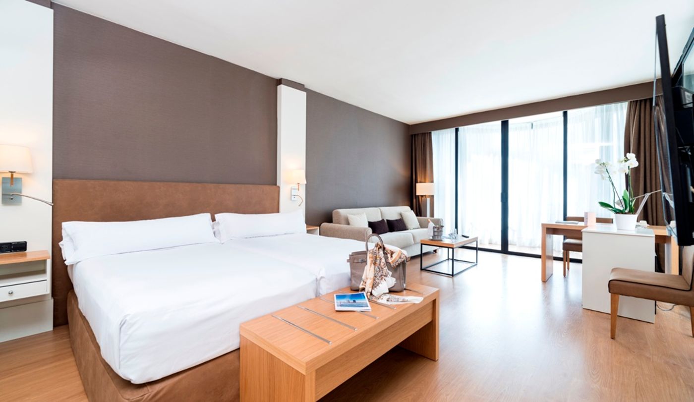 Guitart Grand Passage