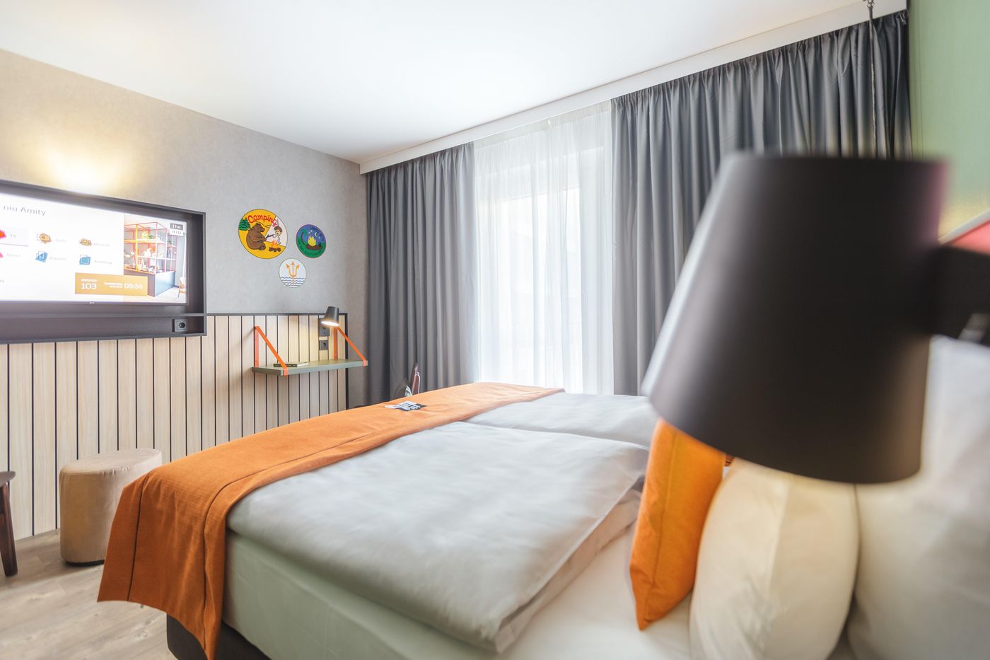 Holiday-Inn---The-Niu--Amity-Potsdam-Room-23
