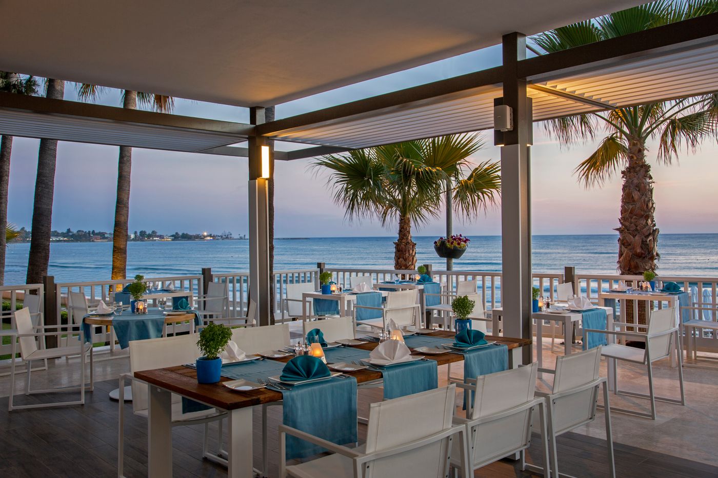 Acanthus-Cennet-Barut-Collection-Restaurant-69