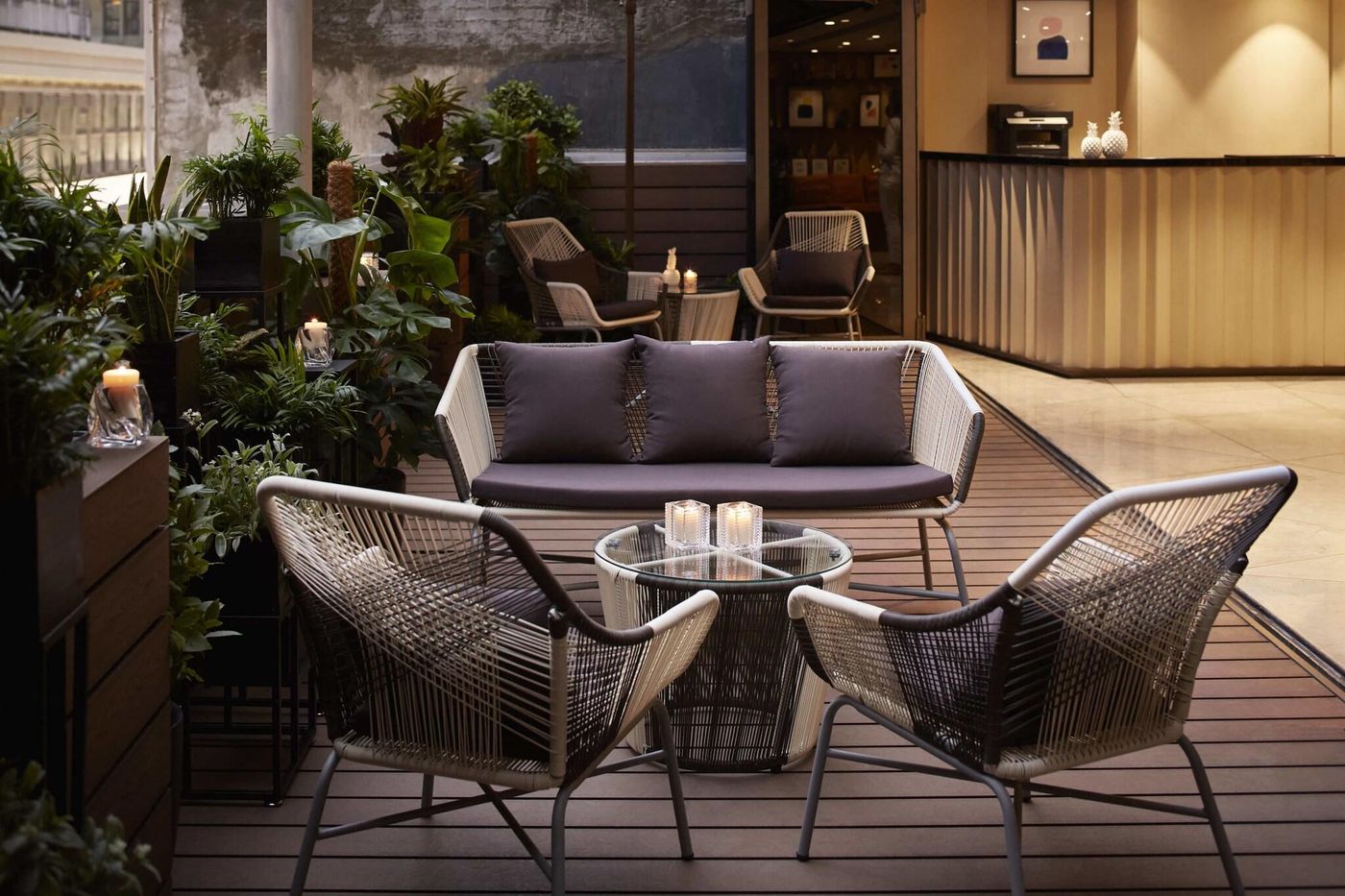 The-OTTO-Hotel-Terrace-2