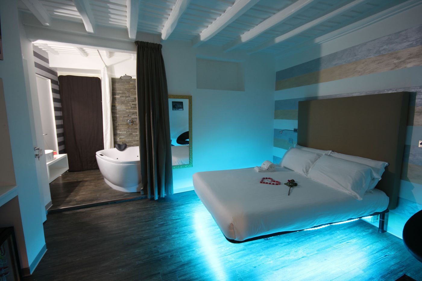 iRooms-Spanish-Steps-Room-7