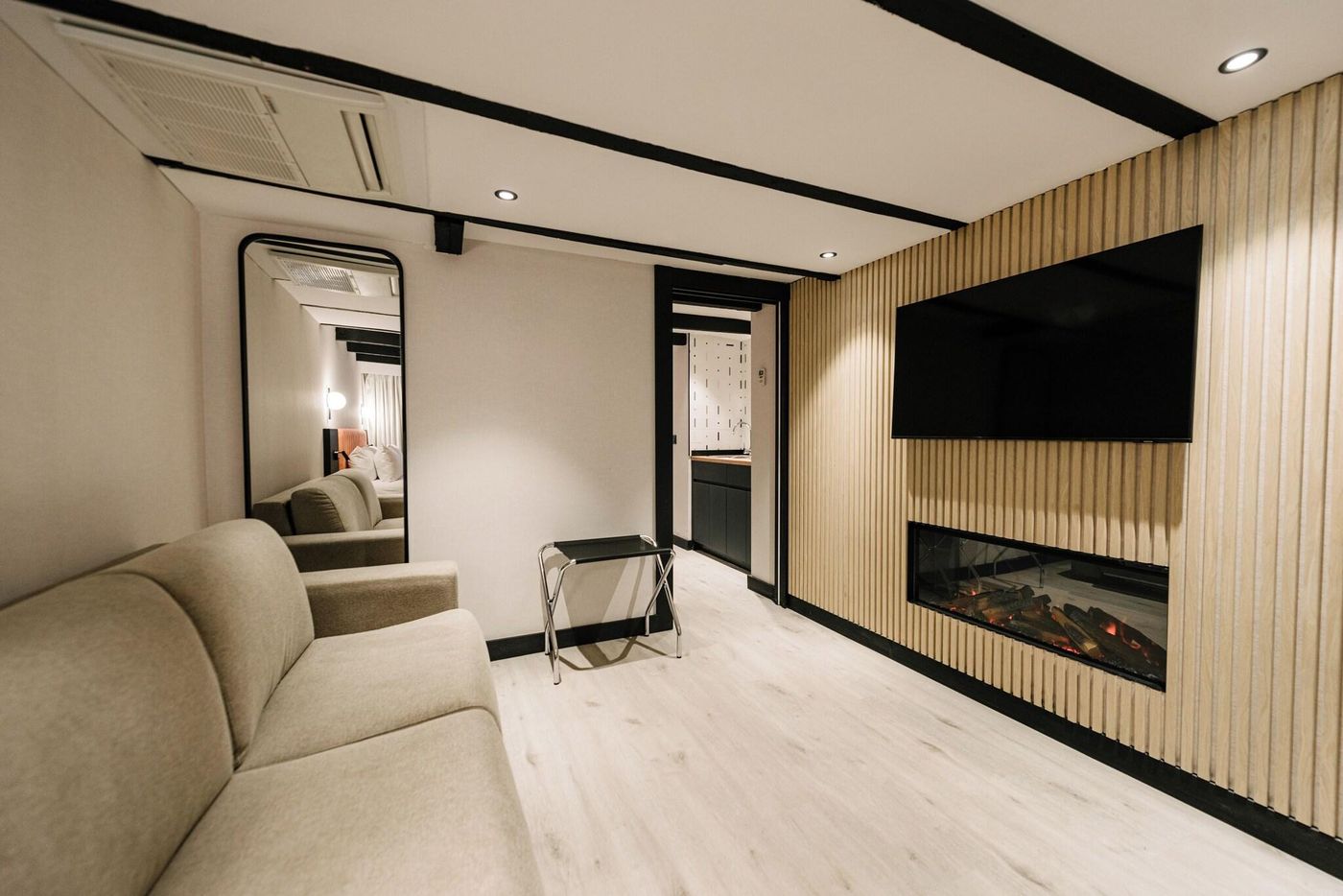 Catalonia-Vondel-Amsterdam-Room-69