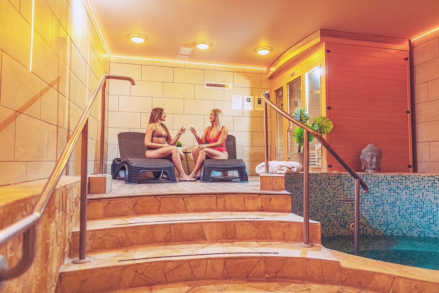 Martoni-Resort-Pool-33