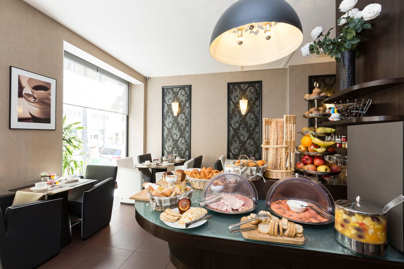 Hotel-Elysees-Bassano-Restaurant-63