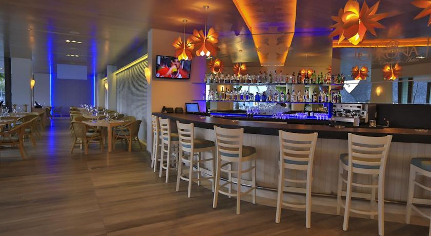 Villa Premiere Hotel & Spa