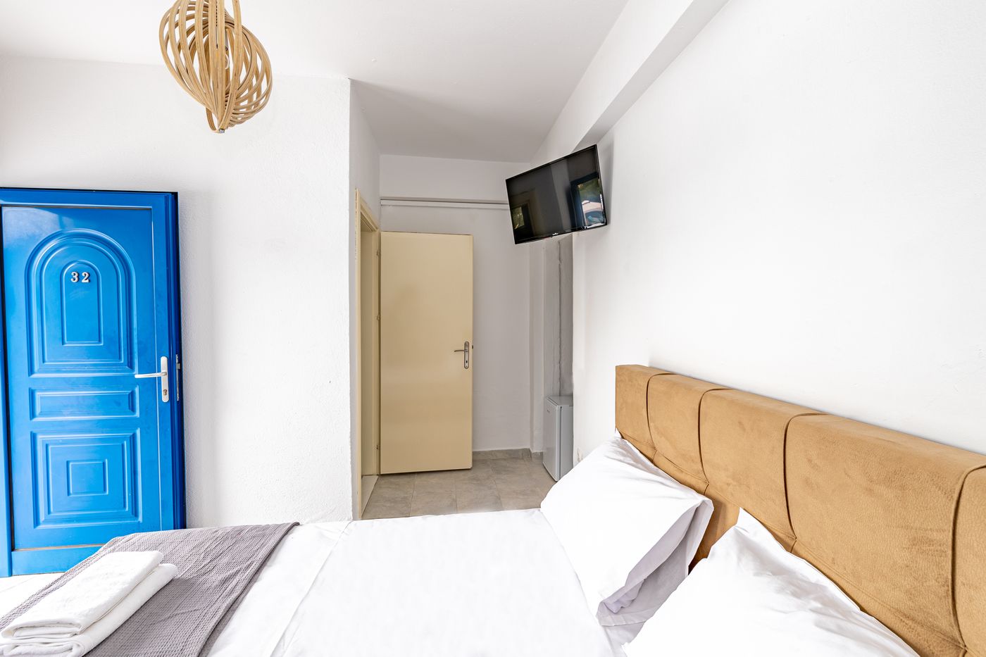 Theo-Bungalows-Room-48