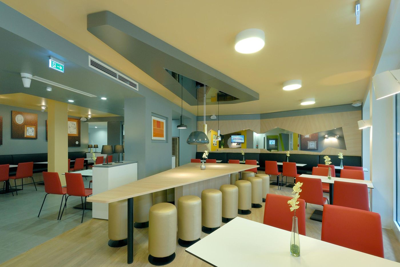 B-B-Hotel-Bonn-Bar-13