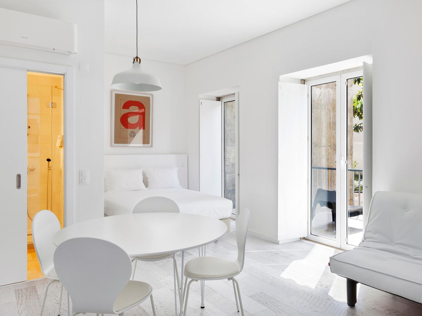 Hello-Lisbon-Castelo-Apartments-Room-15