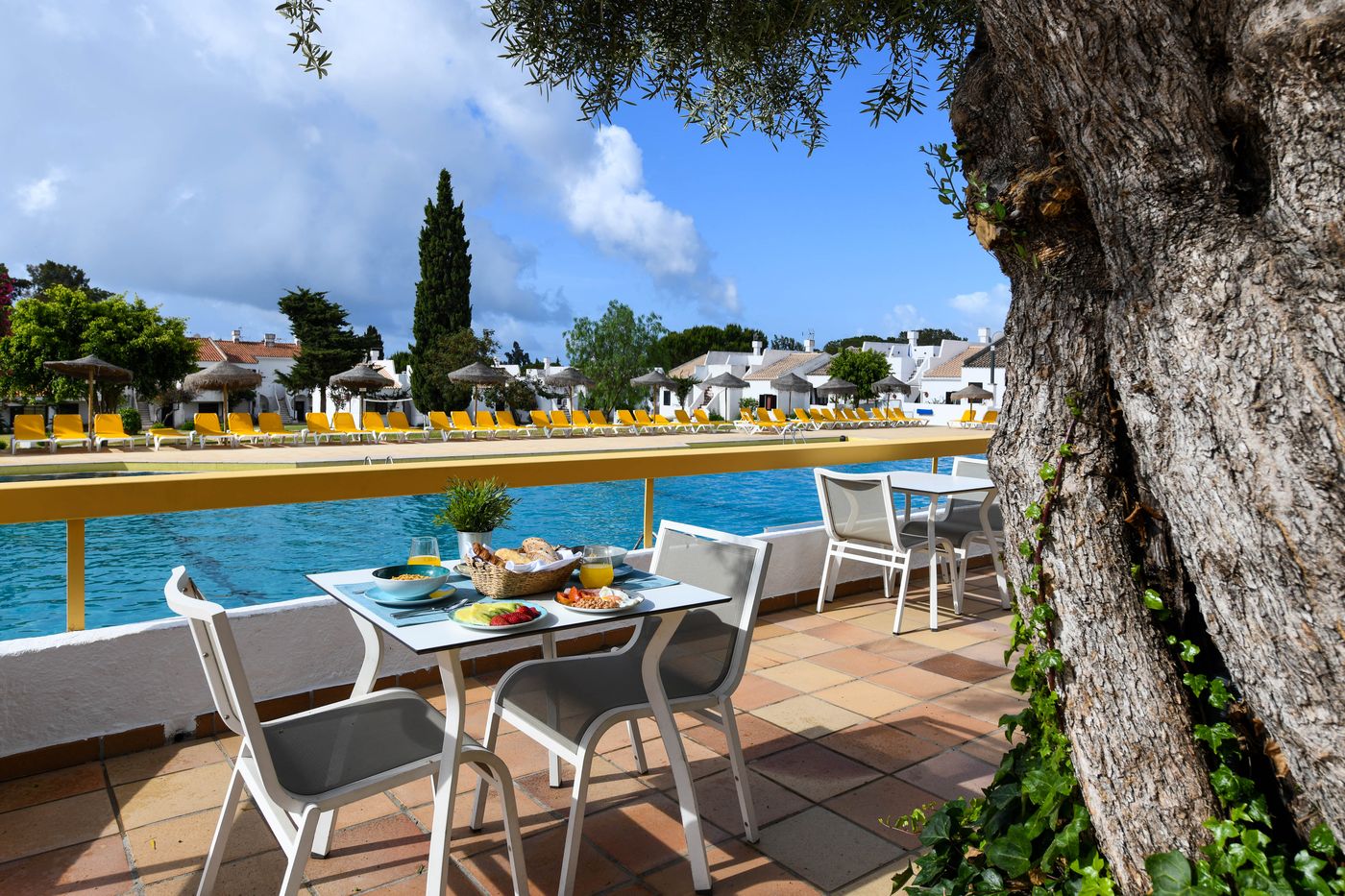 Pedras-da-Rainha-Terrace-6