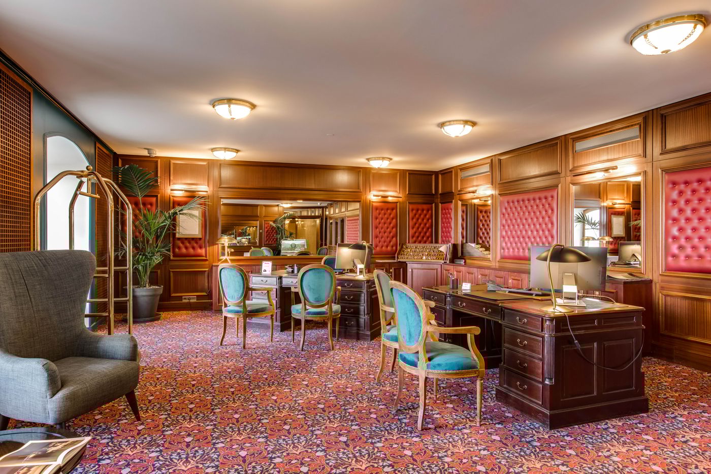 Palace de Menthon-France-MENTHON-SAINT-BERNARD-Lobby-7