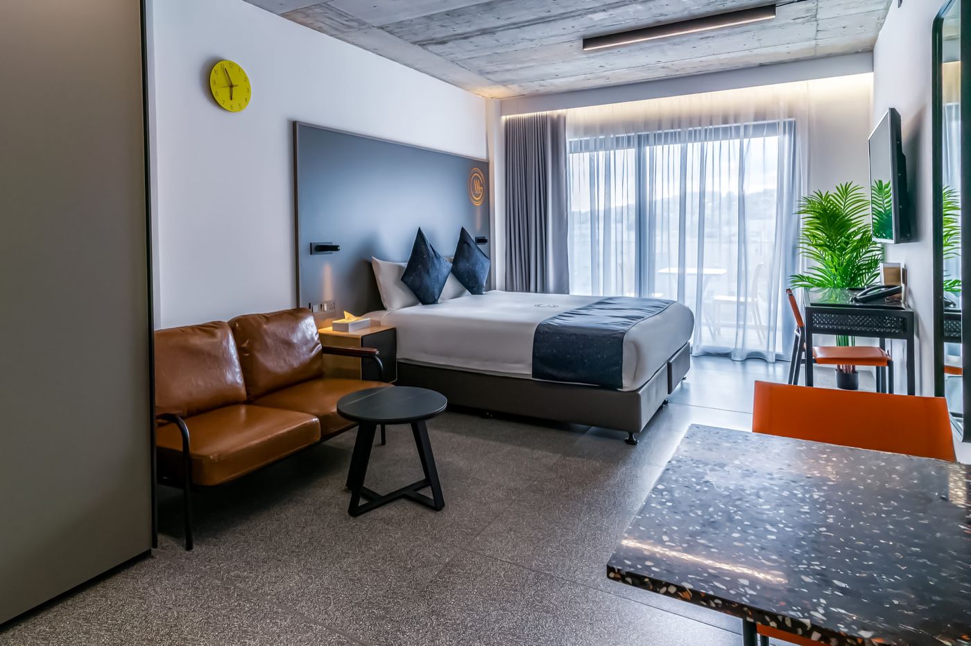 Grands-Suites-Hotel-Residences---Spa-Room-10