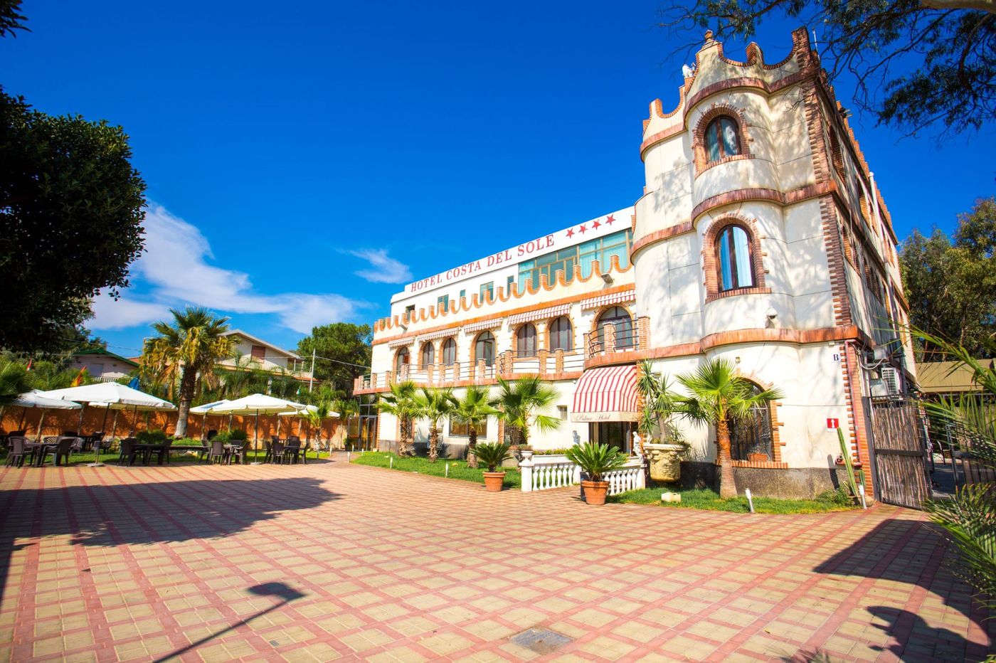 Costa-Del-Sole-Lobby-9