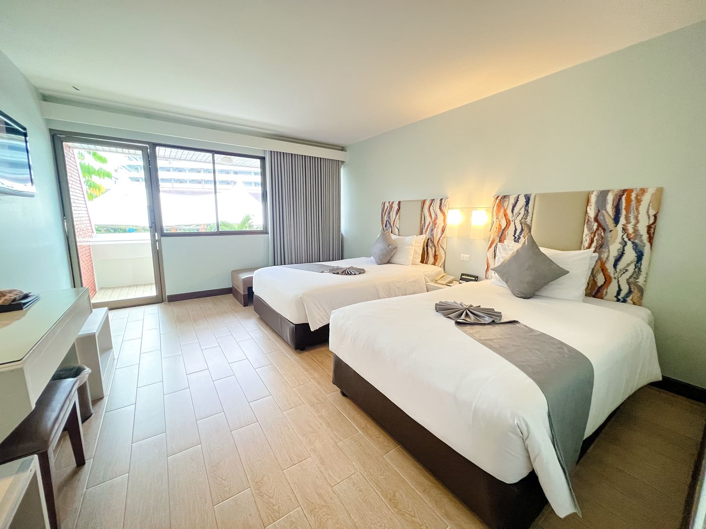 Patong-Resort--SHA-Extra-Plus--Room-17