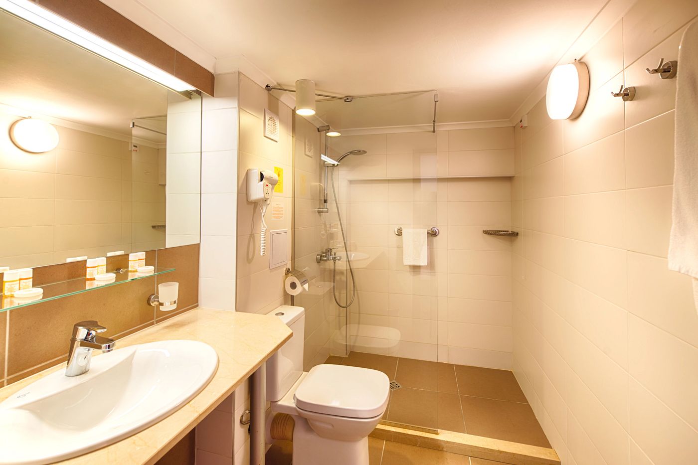 AluaSun Helios Beach