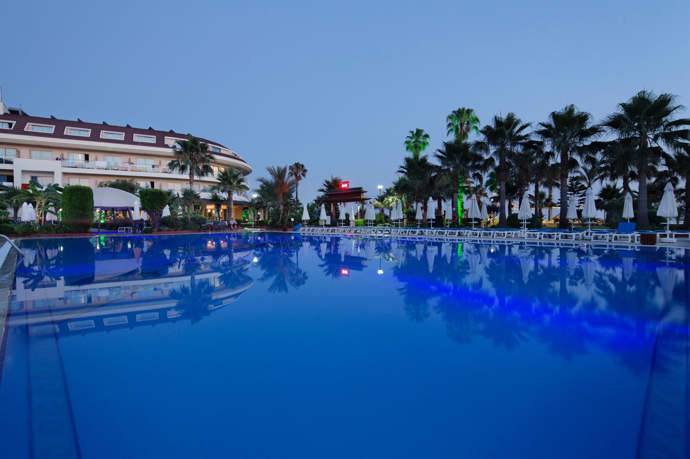 Saphir-Hotel---Villas-Pool-5