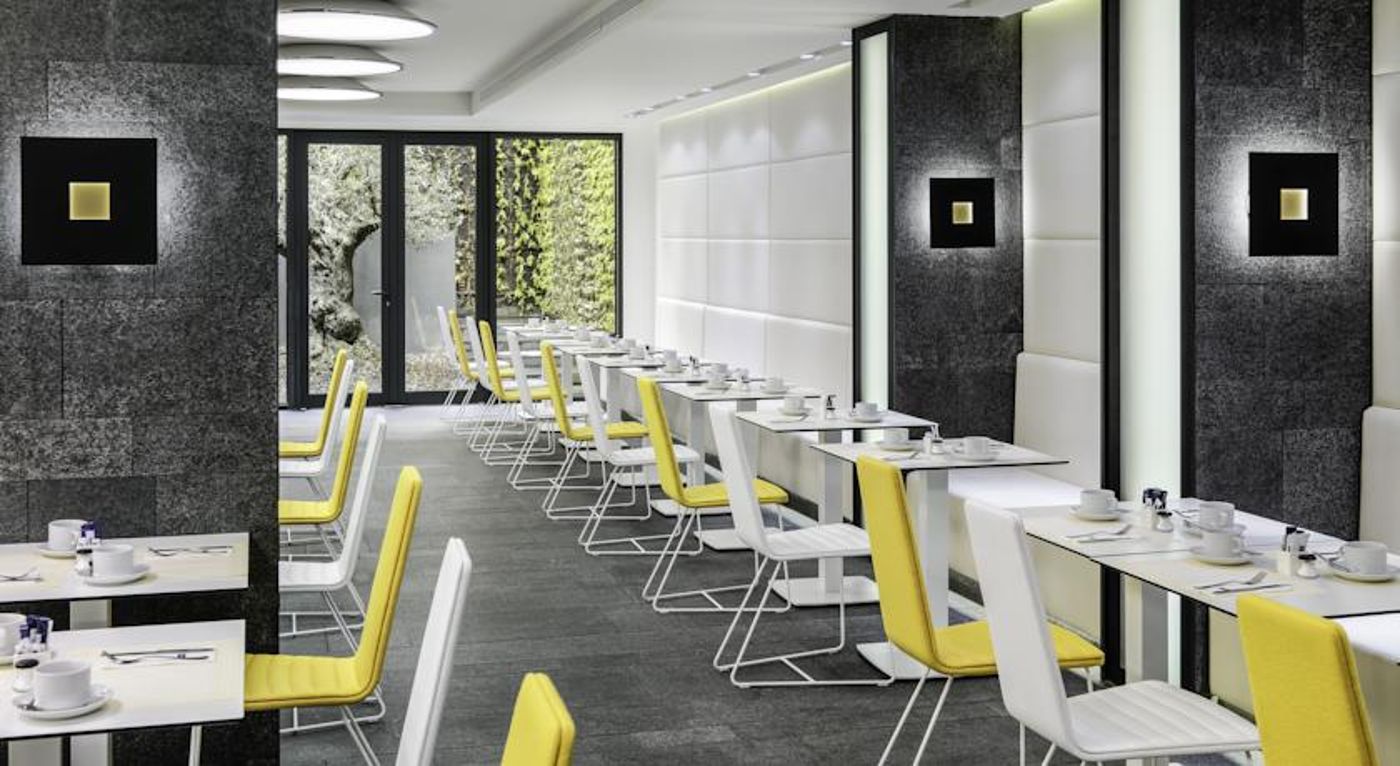 H10 Urquinaona Plaza