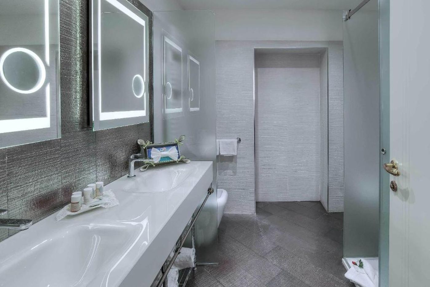 Trevi-Rome-Suite-Room-39