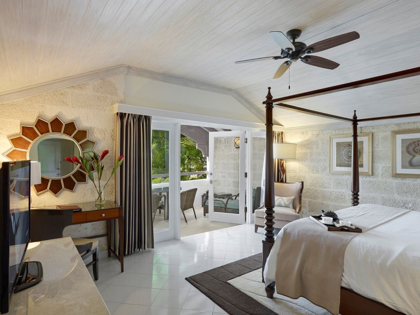 22/08/24 - Colony Club by Elegant Hotels