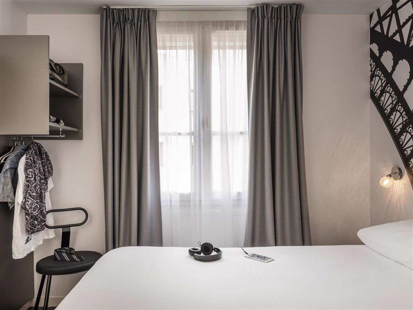 Ibis-Styles-Paris-Cambronne-Room-34