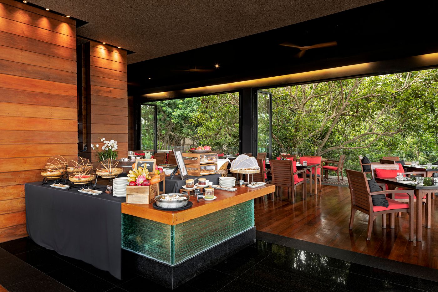 Paresa-Resort-Restaurant-45