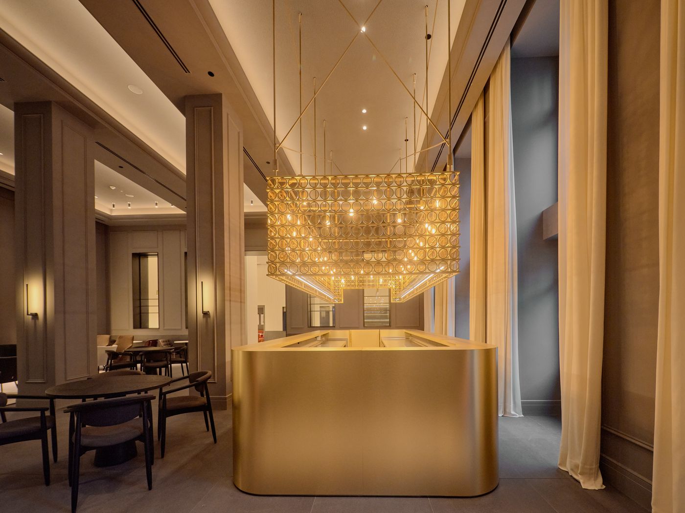 Kozmo-Hotel-Suites---Spa-Bar-14