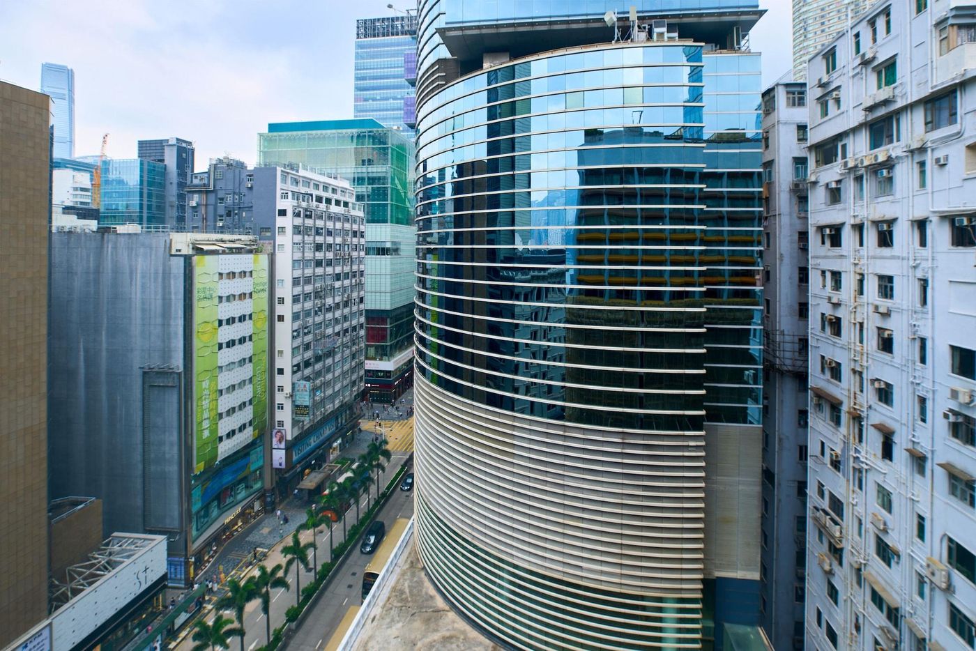 Sheraton-Hong-Kong-Hotel---Towers-Room-1