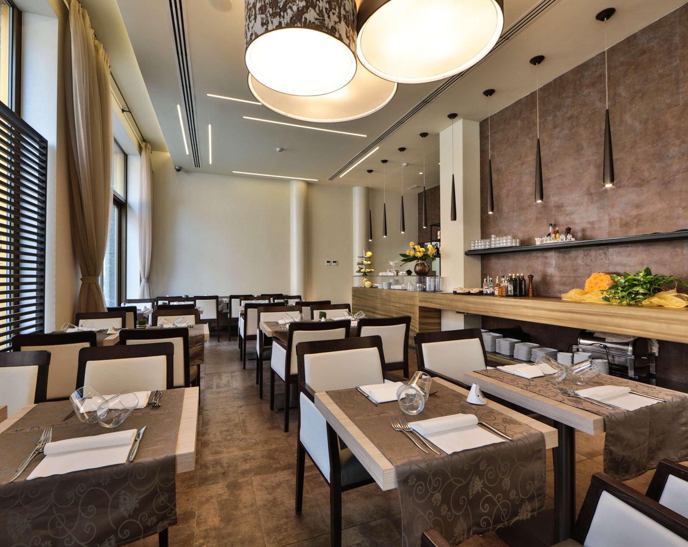 Best-Western-Hotel-Madison-Restaurant-51