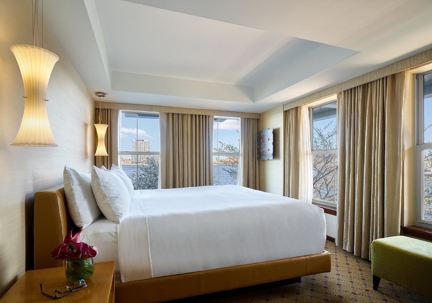 Battery-Wharf-Hotel--Boston-Waterfront-Room-22