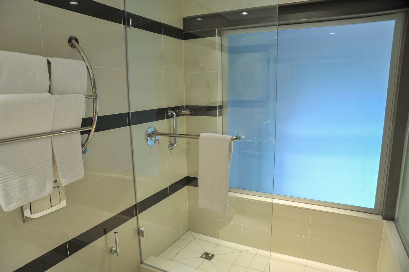 Garden-Court-Victoria-Junction-Hotel-Room-24