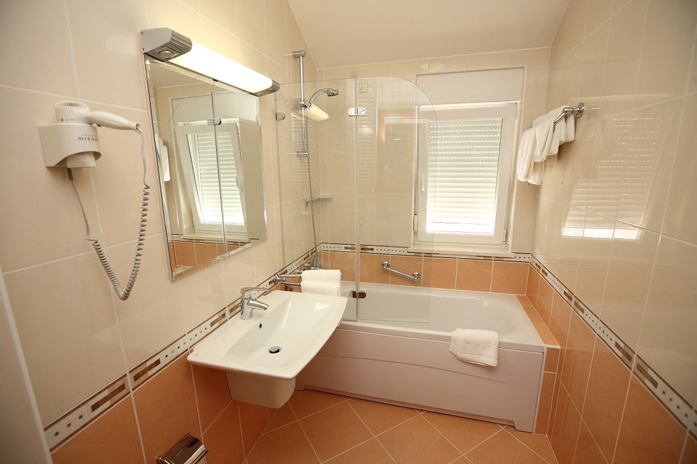 Palace-Trogir-Room-27