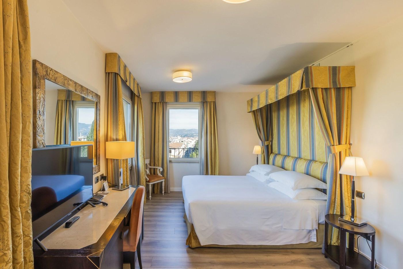 Grand-hotel-Mediterraneo-Room-29