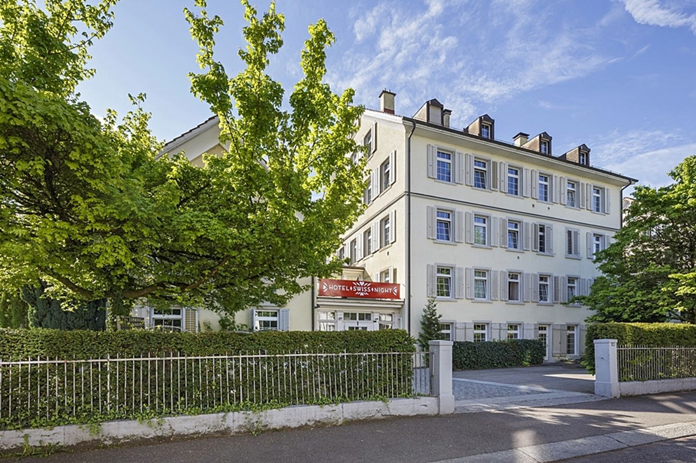 Swiss Night by Fassbind-Switzerland-Zurich-General view-3