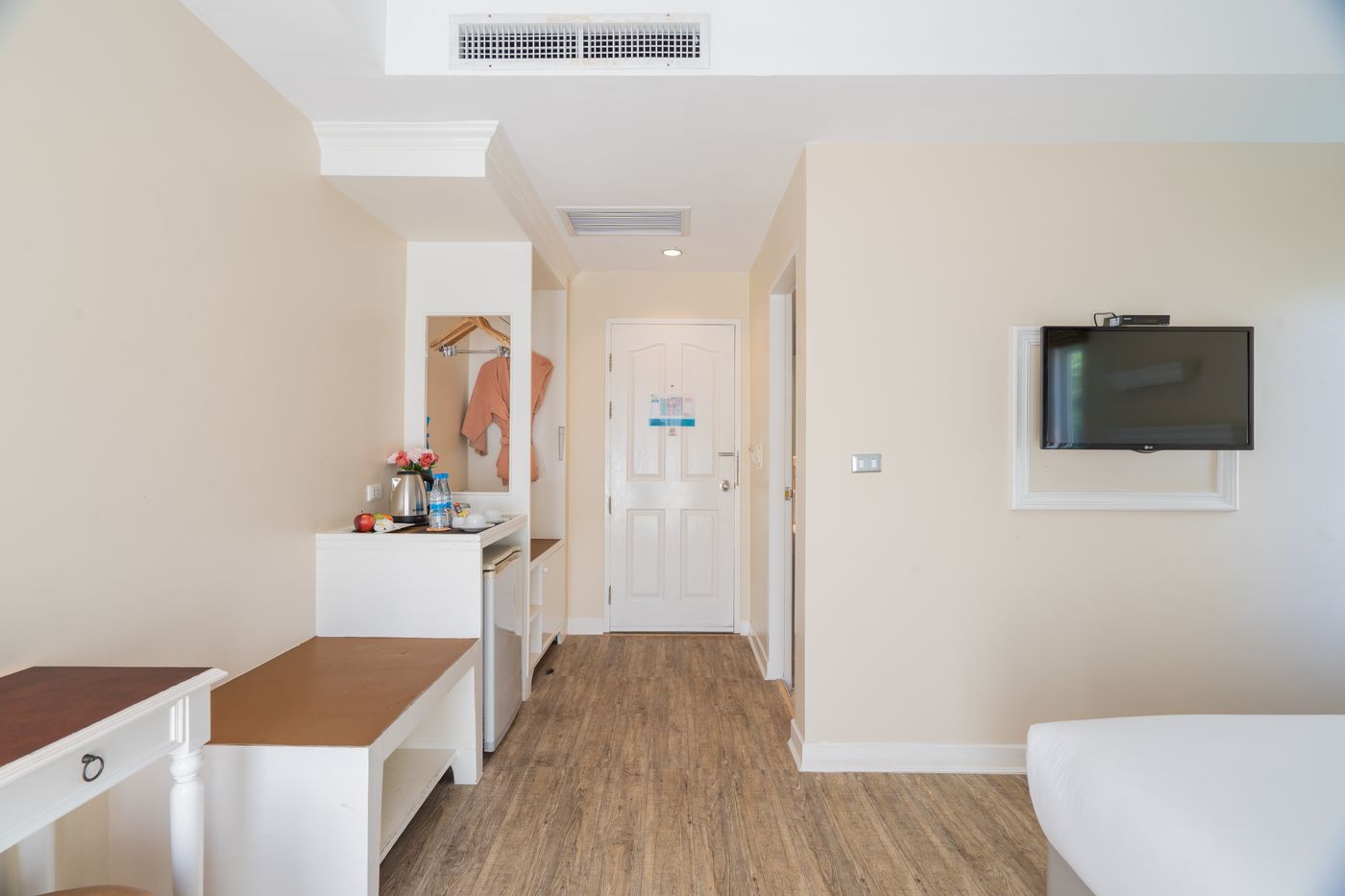 The-Beach-Boutique-House-Room-32