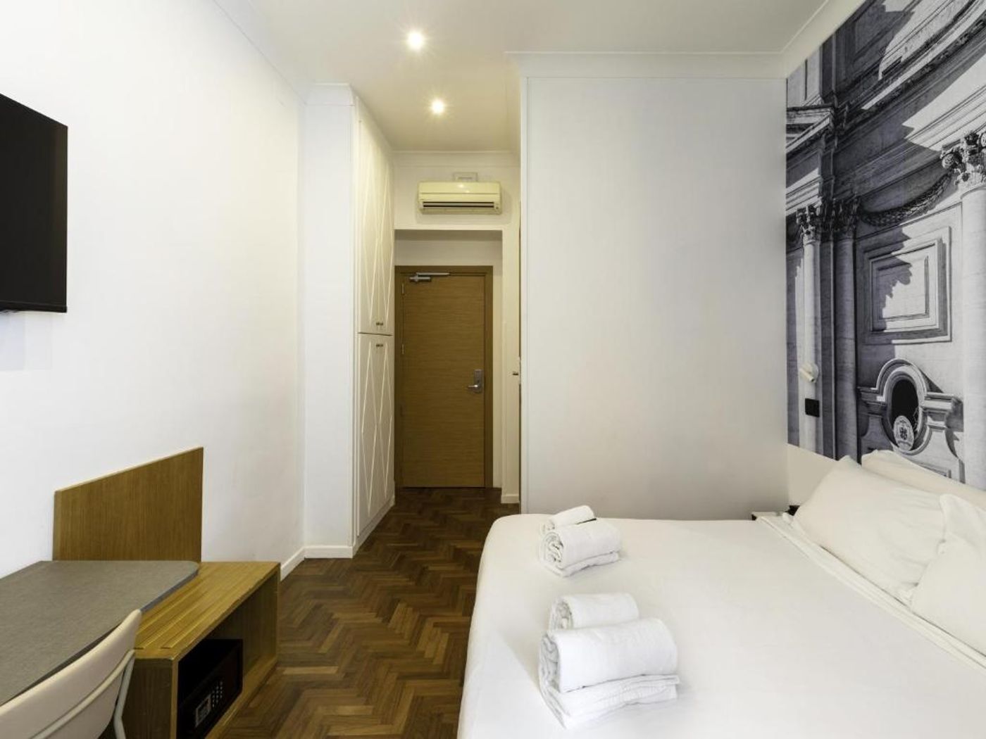 B-b-Hotel-Roma-Italia-Viminale-Room-4