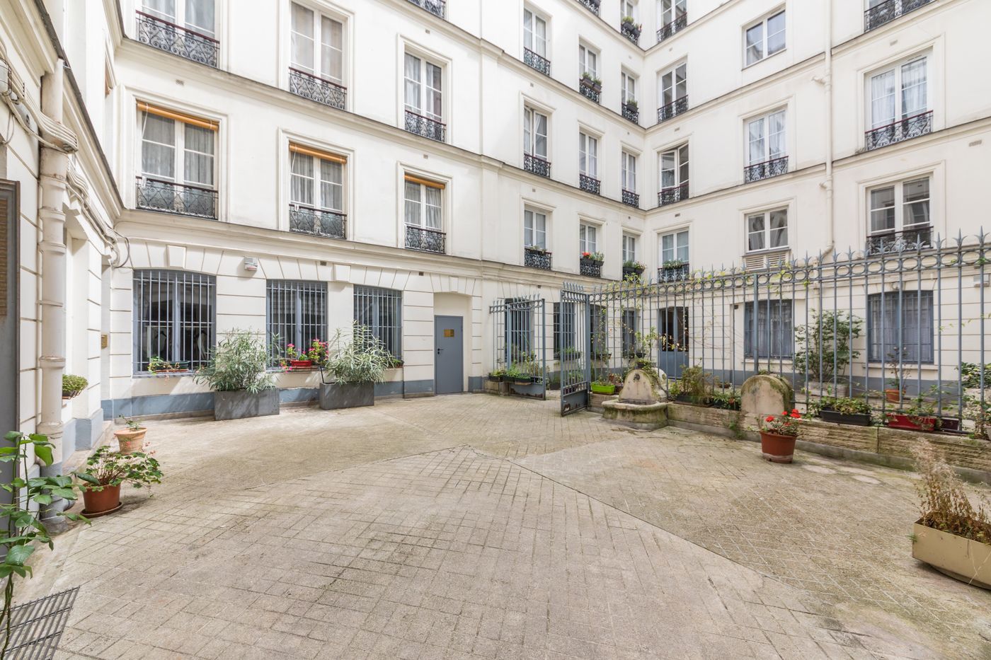 Résidence Bergère - Apartments-France-Paris-General view-1