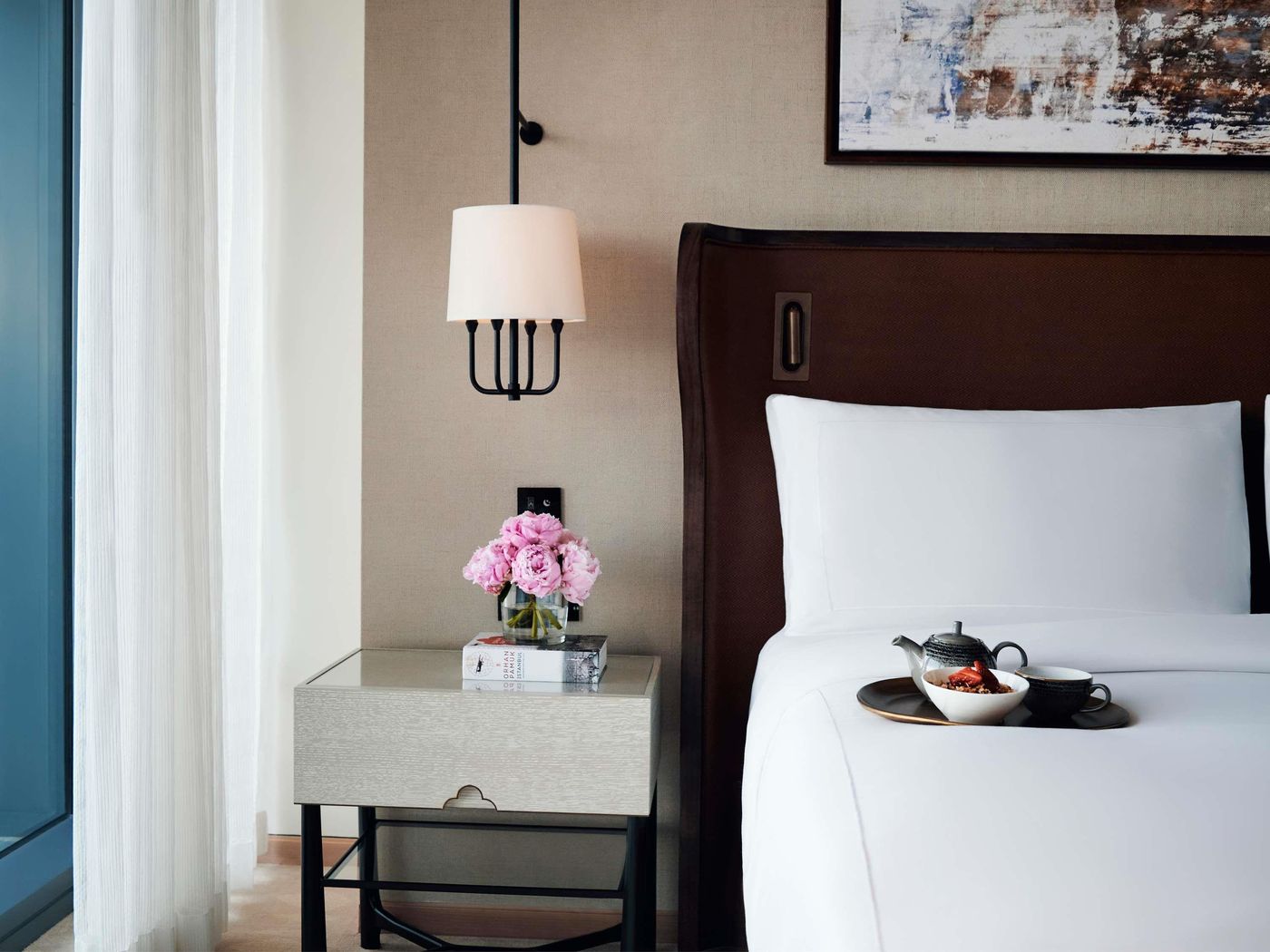 Fairmont-Quasar-Istanbul-Room-42