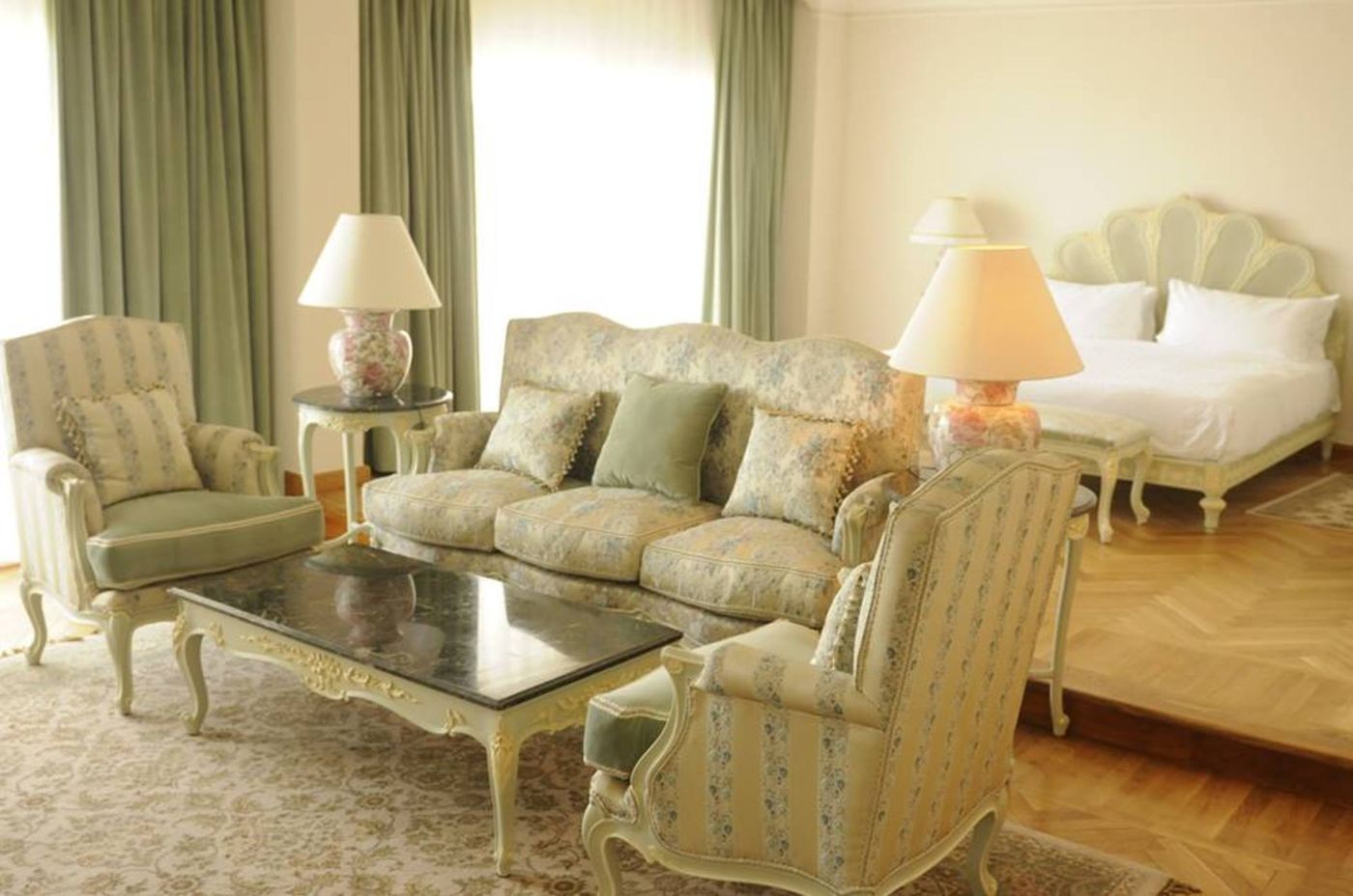 Baron-Palace-Room-26