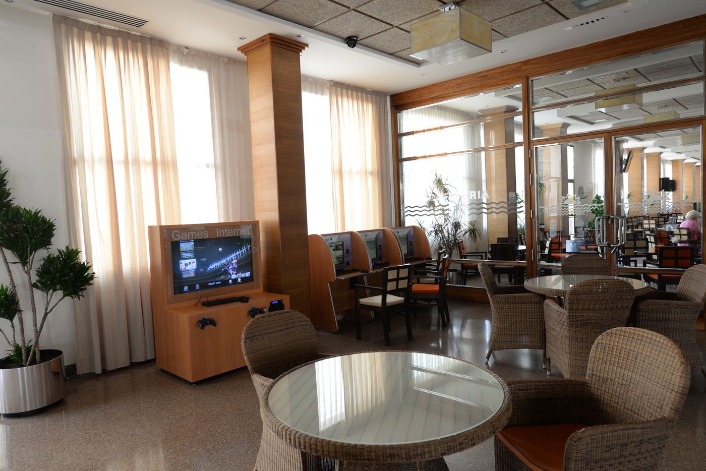 Monarque-Costa-Narejos-Lobby-33