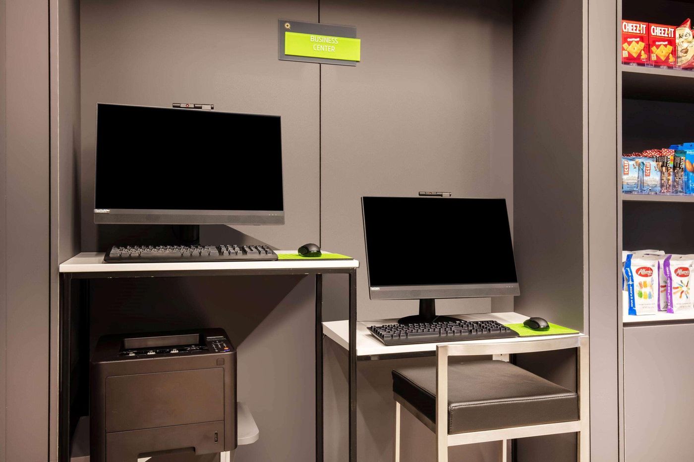 La-Quinta-Inn-and-Suites-Times-Square-South-Conferences-51