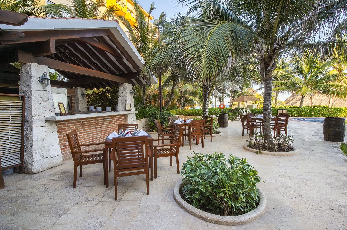 Fiesta-Americana-Condesa-Cancun-All-Inclusive-Restaurant-11