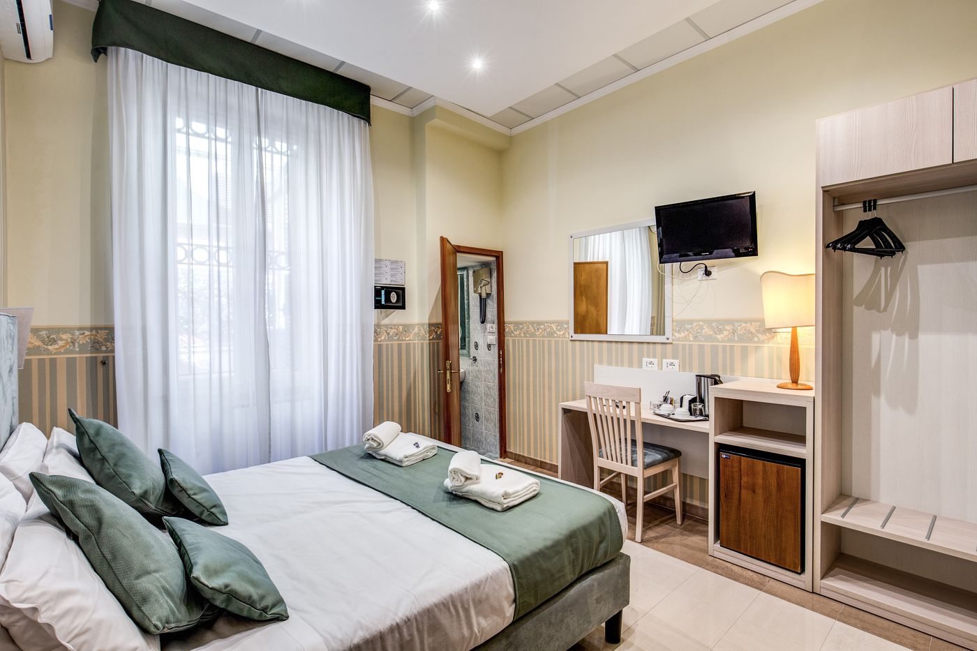 Parker-Italy-ROME-General view-1