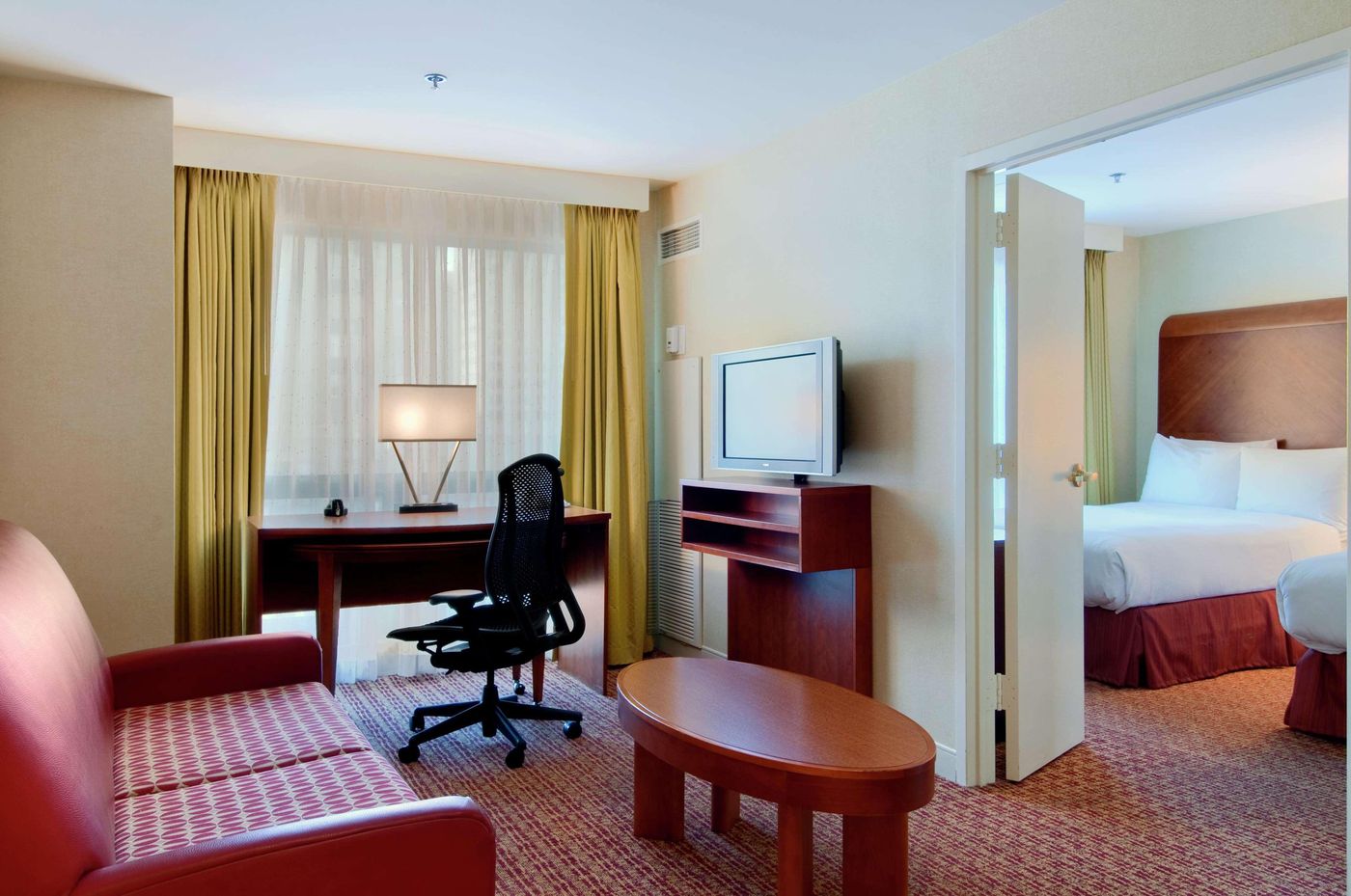 Hilton Suites Chicago/Magnificent Mile - United States - CHICAGO - Room - 9