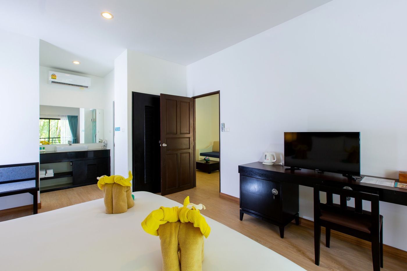 Nai-Yang-Beach-Resort-Room-39