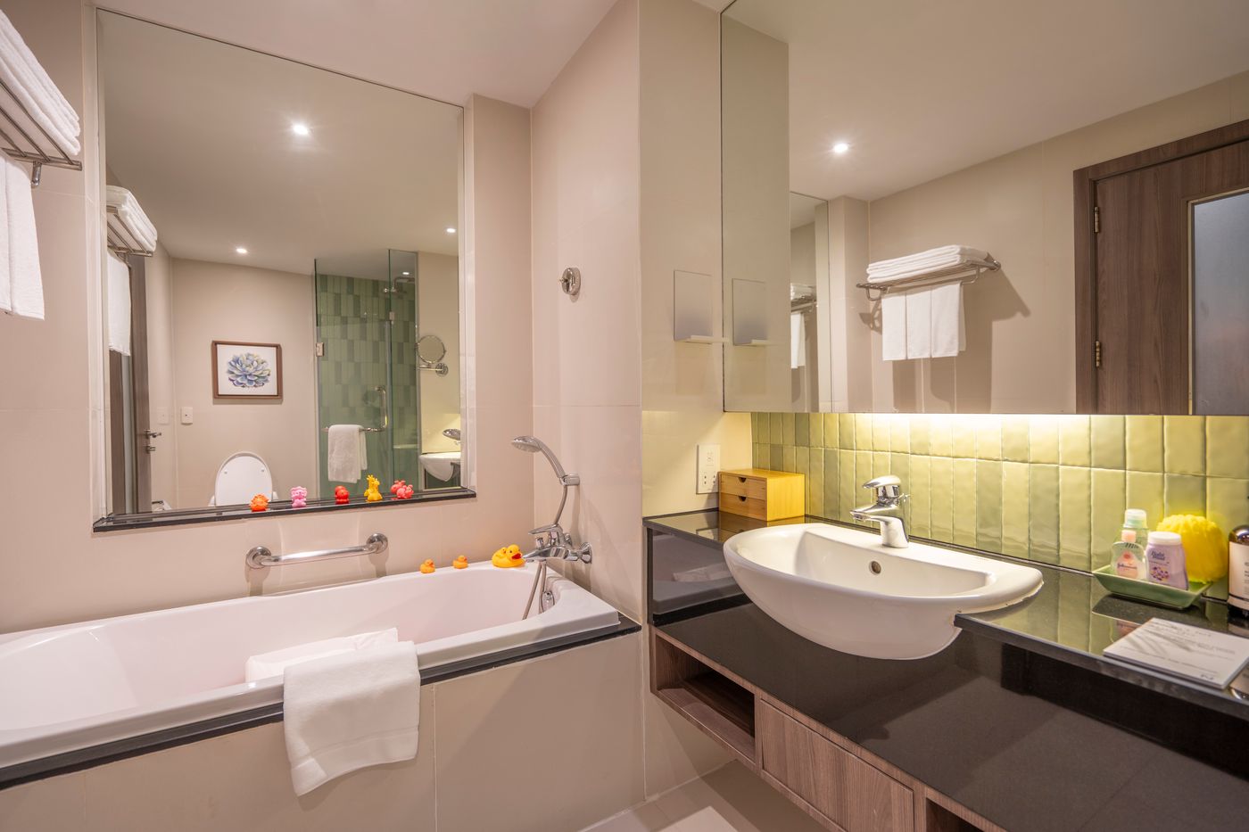 Novotel-Living-Bangkok-Sukhumvit-Legacy-Room-32