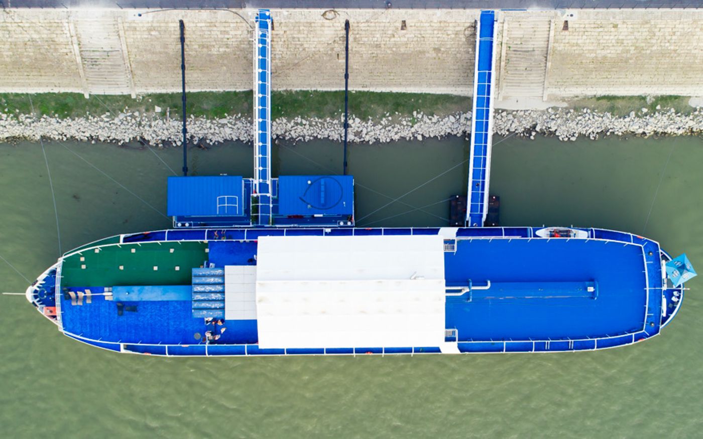 Fortuna-Boat-Hotel-Budapest-General-view-37