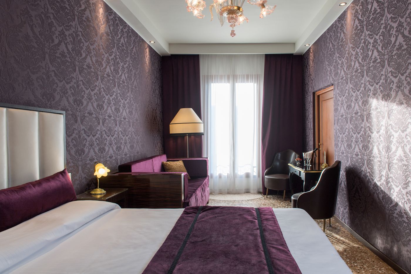 Leon-Bianco-On-The-Grand-Canal-Room-14