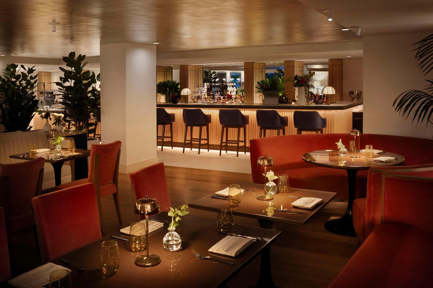 L-Ermitage-Beverly-Hills-Restaurant-17