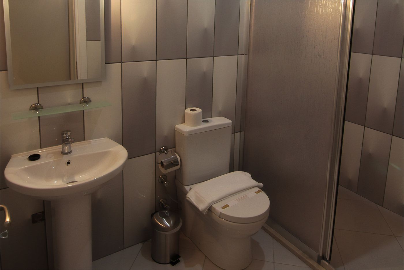 Daisy-Garden-Resort-Hotel-Room-26