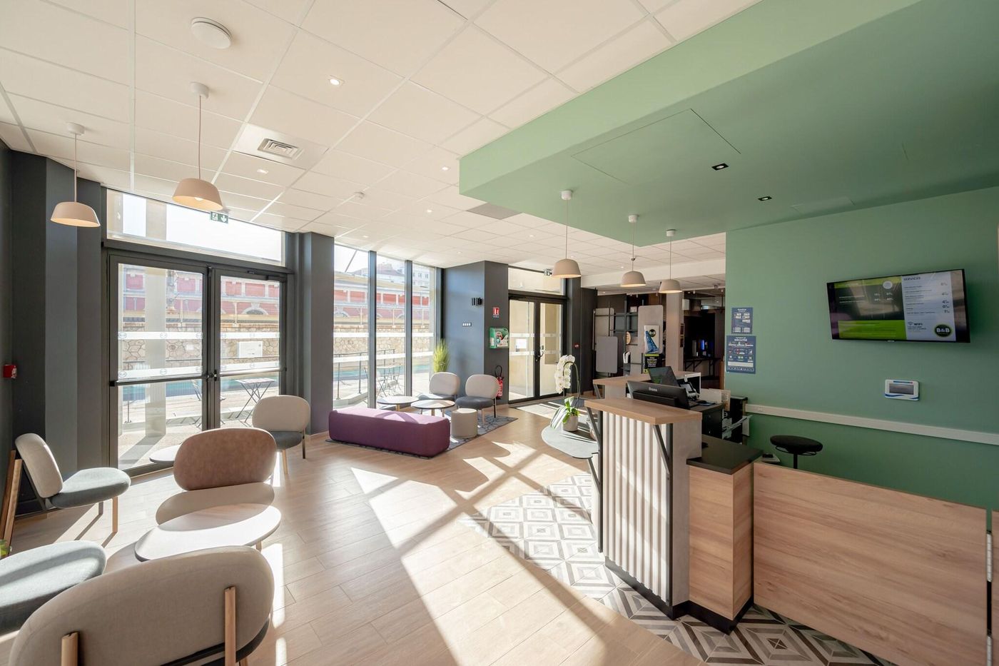 B&B HOTEL Toulon Centre Gare-France-Toulon-Lobby-10