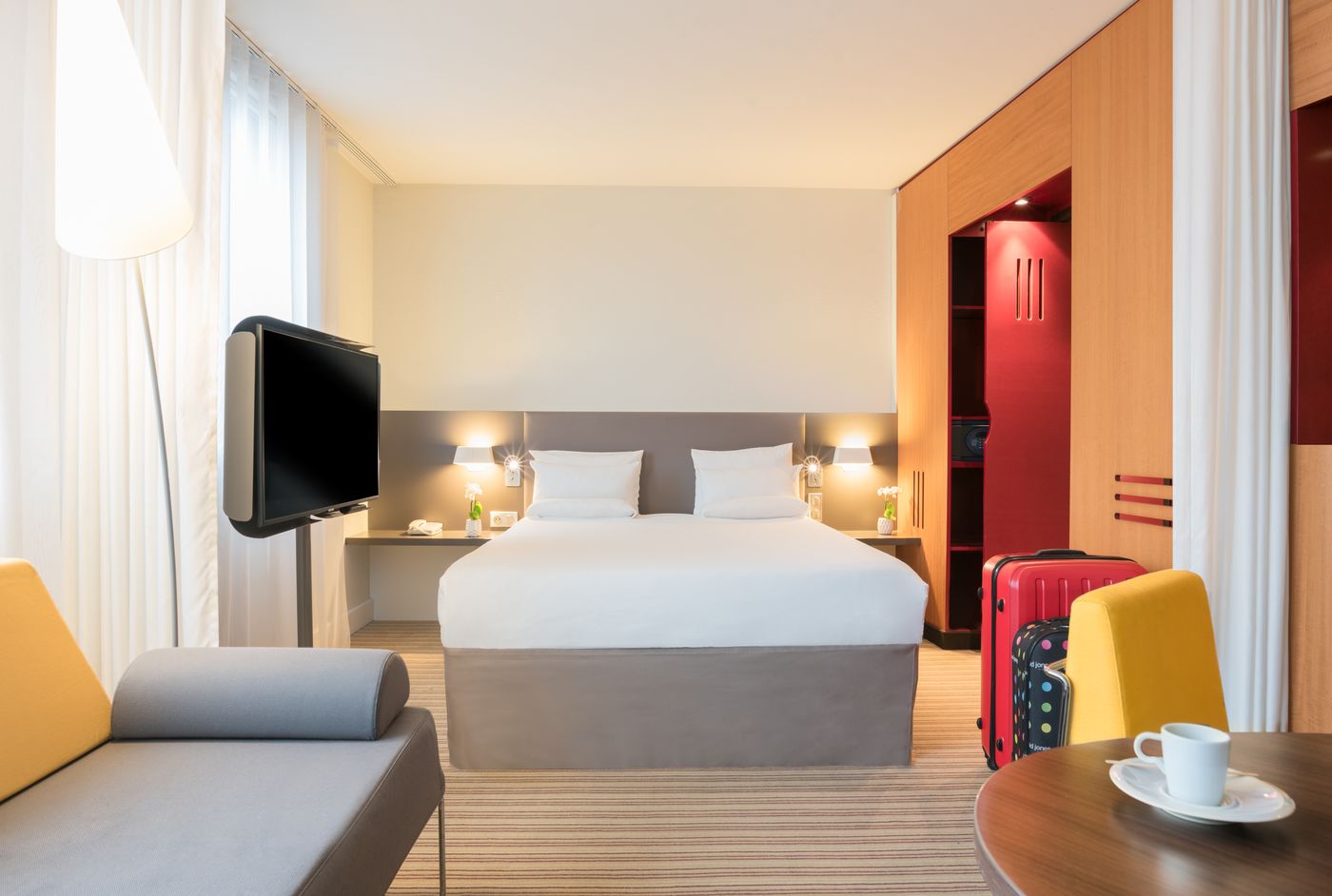 Novotel-Suites-Cannes-Centre-Room-18